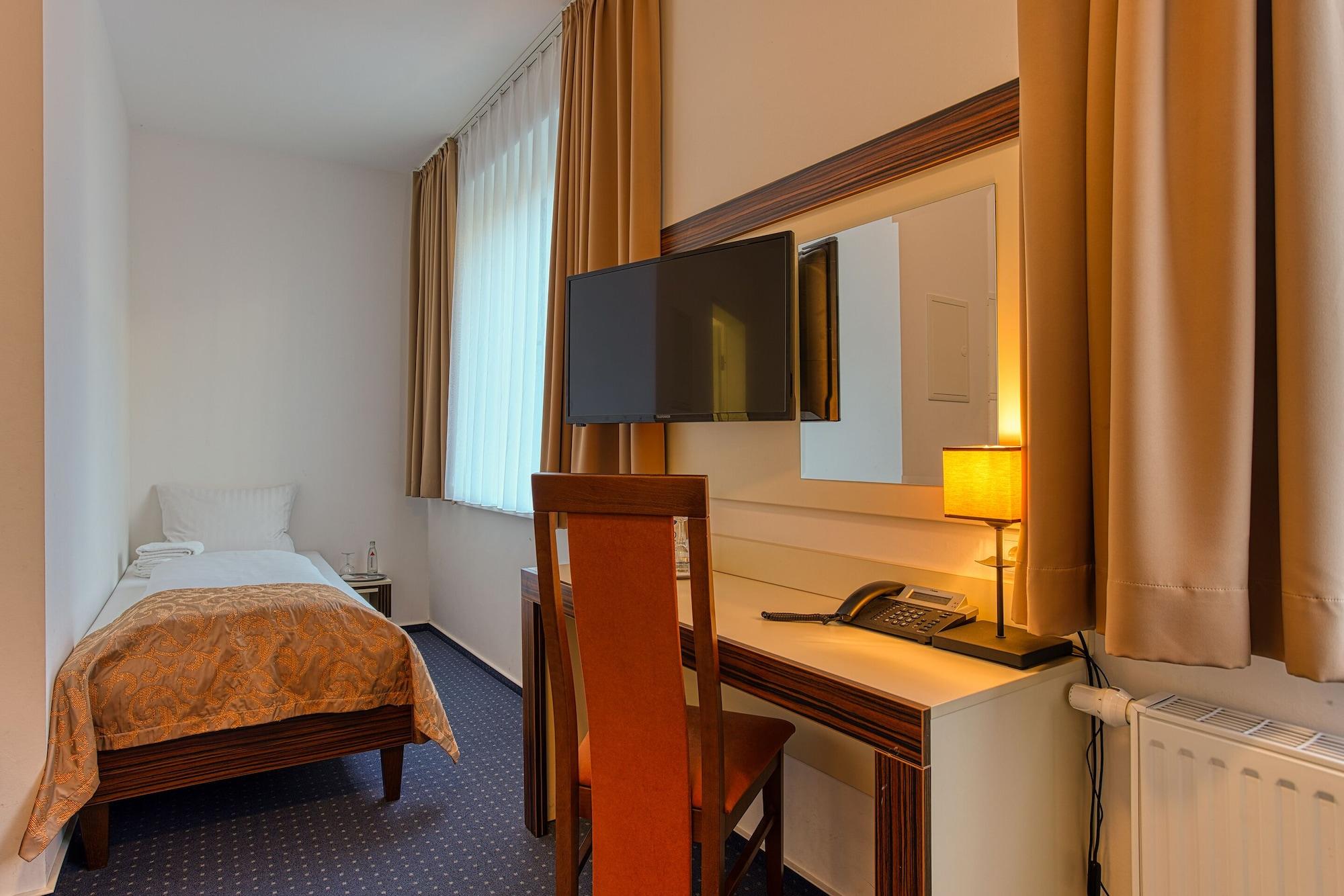 Centro Hotel Braunschweig City, Trademark Collection By Wyndham Exterior photo